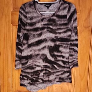 Simply Vera Vera Wang Charcoal and Black Knit Top